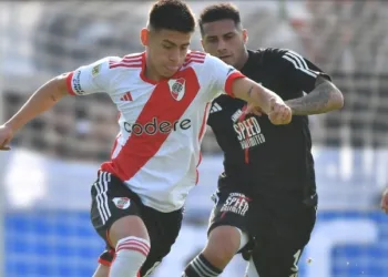 Papelón histórico: River perdió ante Riestra por la Liga Profesional y Demichelis quedó en la mira