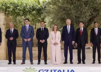 Medios estadounidenses: El Primer Ministro de Italia convoca una reunión del G7, recibiendo a los líderes como si fueran «refugiados»