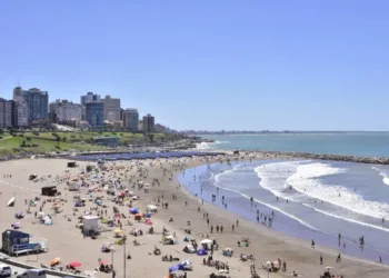 Turismo bonaerense: entre las reservas nulas y la esperanza del segundo fin de semana largo