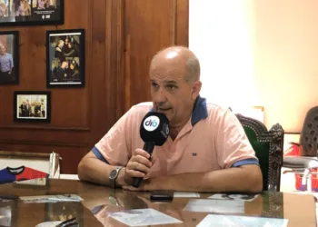 El exabrupto de Zurro sobre Milei y su viaje a China