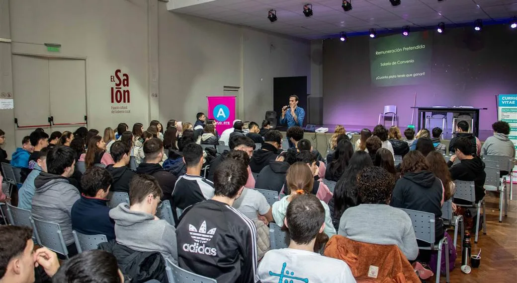 Invitan a las escuelas a participar de la obra teatral y charla debate sobre el acoso laboral
