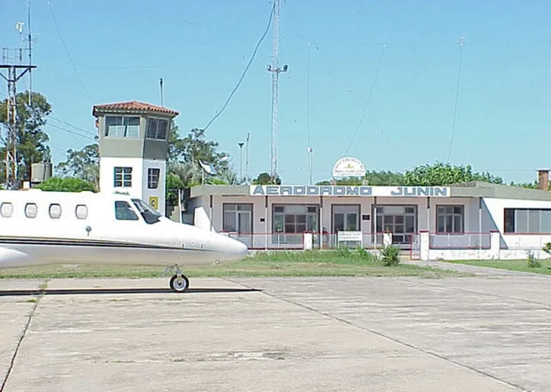 El municipio apoyará los proyectos de inversión para vuelos comerciales