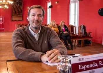 Esponda: «Muchos de los que hoy opinan son los responsables del presente de la Argentina»
