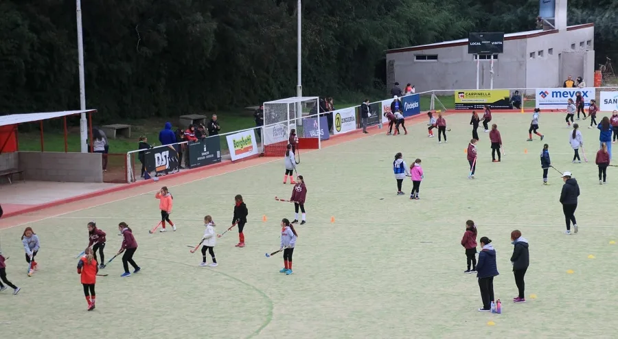 Junín fue sede de un torneo regional de hockey infantil