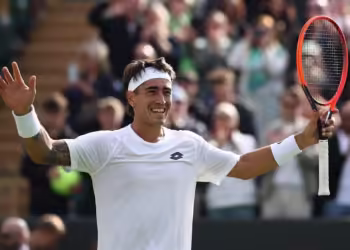 Comesaña eliminó al 6 del mundo en Wimbledon