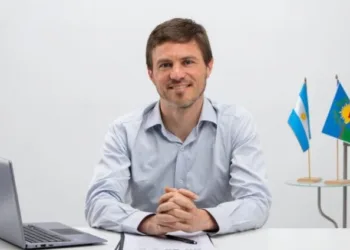 Costa dijo que Milei se equivoca en plantear  que la locación se define por el RIGI nacional