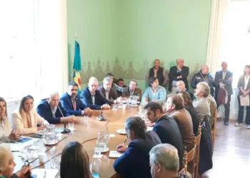 Reunión clave: Luis Caputo y  la Mesa de Enlace en La Rural