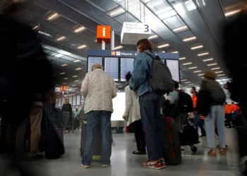El Gobierno eliminó el pago de un impuesto  para pasajeros de vuelos no regulares