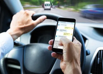 La principal causa de muerte en carretera: las distracciones