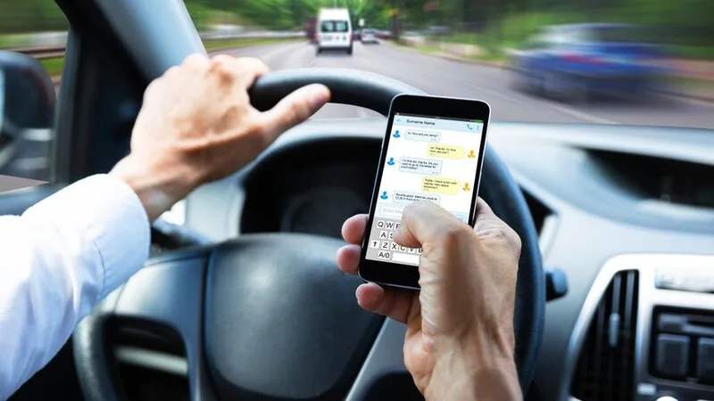 La principal causa de muerte en carretera: las distracciones