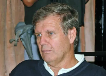 Diputados libertarios visitaron a represores en Ezeiza y dijeron que son “excombatientes”