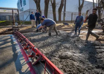 Comenzaron las obras de pavimentación en Barrio Mayor López