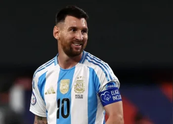 La bronca de Messi por el penal errado y sus elogios al Dibu: “En los penales sabemos que con él tenemos ventaja”