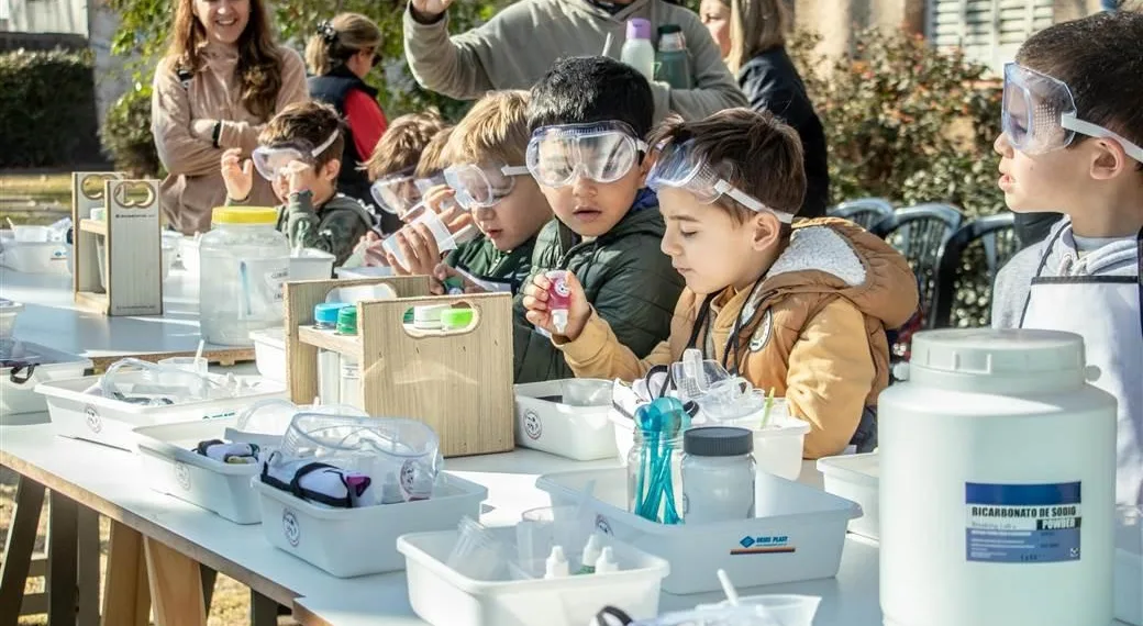 “Ciencias Divertidas”: Una propuesta para que los chicos aprendan y disfruten con la experimentación