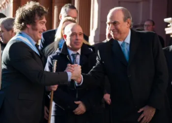 Francos defendió los 11 viajes de Milei al exterior: “Cuando vengan las inversiones ¿qué van a decir?”