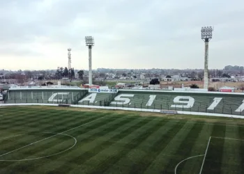 Sarmiento vuelve al “Eva Perón” ante Belgrano para fortalecer su localía