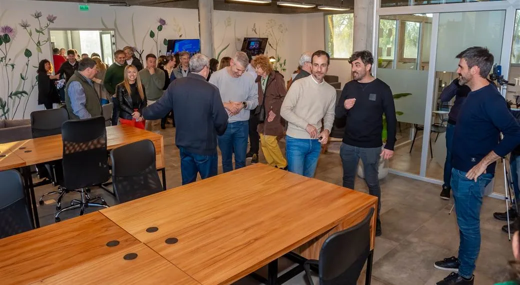 El Coworking Municipal fue pensado como espacio de  oportunidad y fomento para los talentos juninenses
