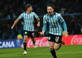 Racing goleó y clasificó a cuartos de final de la Sudamericana
