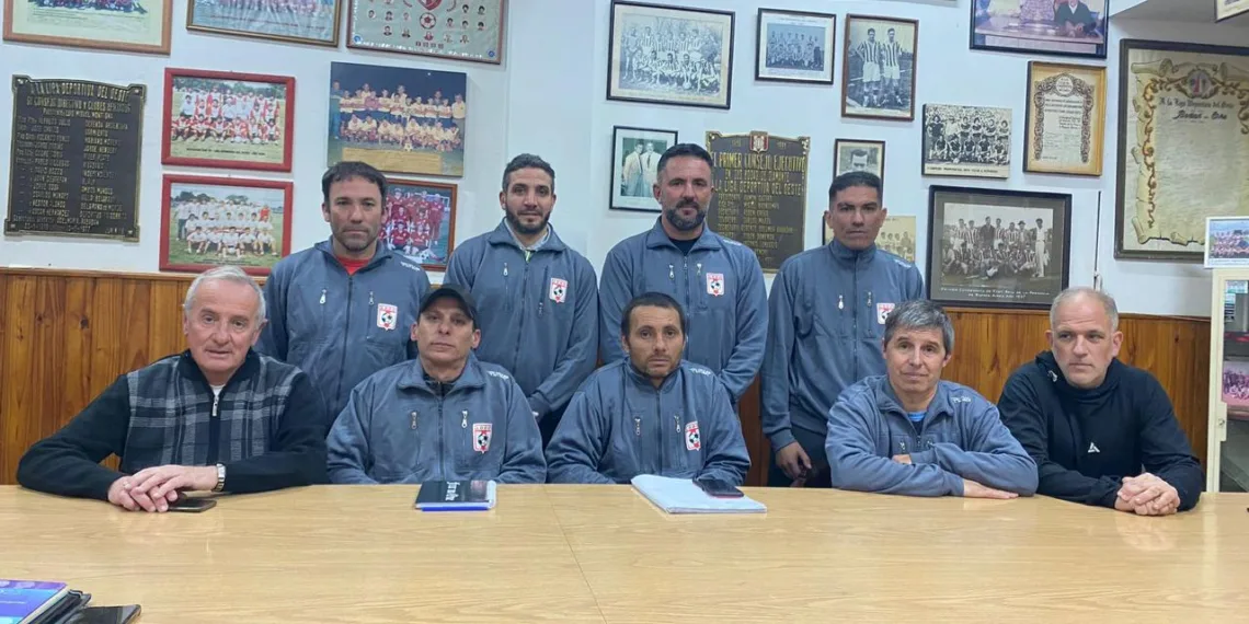 La Liga Deportiva del Oeste confirmó los cuerpos técnicos