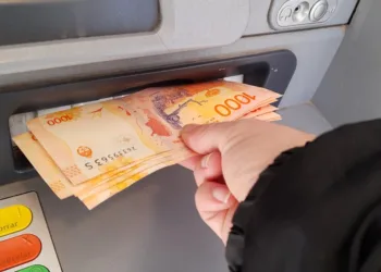 Los bancos deberán entregar $60.000 por día a través de los cajeros