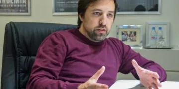 Kreplak: “Con la fábrica estatal, podemos bajar el precio de los repelentes en las farmacias”