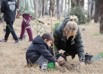 El Municipio de Rivadavia lanzó una campaña  de reforestación de su principal pulmón verde