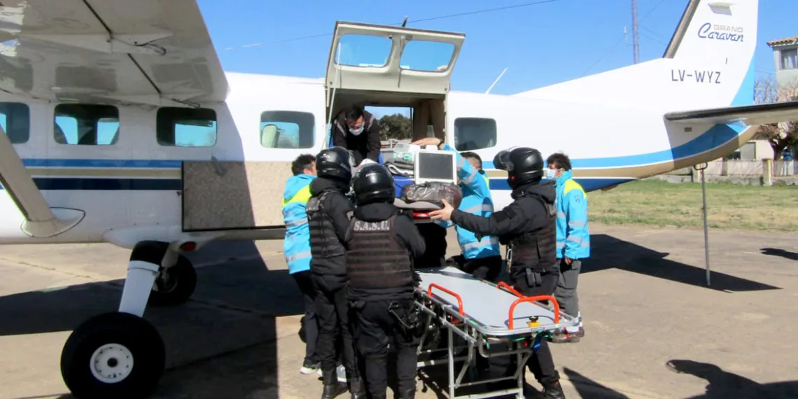 Traslado aéreo de alta complejidad de un bebé al Hospital Garrahan