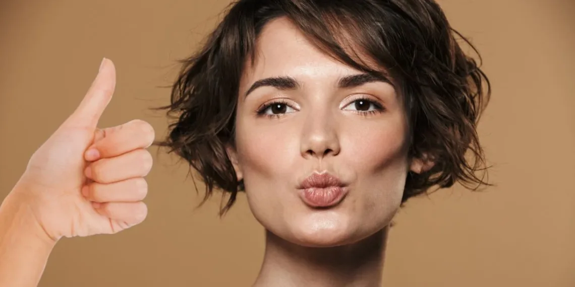 El corte de pelo «guillotina» marca tendencia en el street style