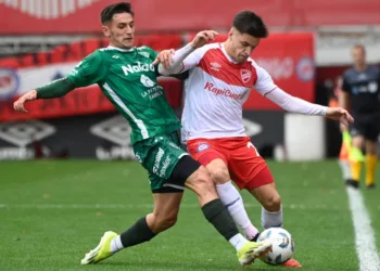 Sarmiento se trajo un buen punto de La Paternal