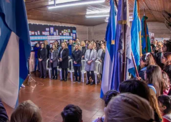 Acto escolar oficial para conmemorar el fallecimiento del General San Martín