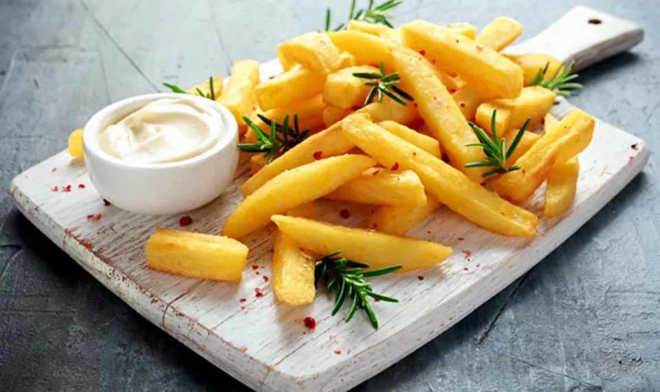 Día de la papa frita: por qué se celebra y cuáles son las formas más populares de cocinarlas