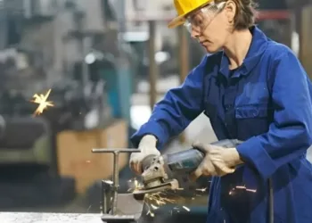 Entre enero y julio el sector privado perdió 130 mil puestos de trabajo