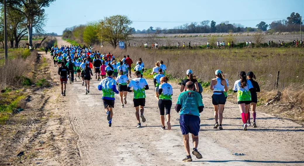 300 corredores participaron del desafío por los caminos rurales