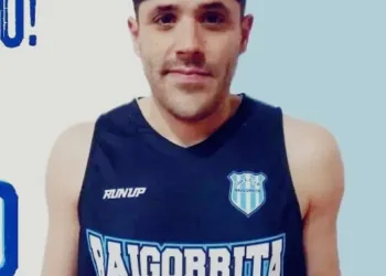 Baigorrita venció a Ciclista y sube
