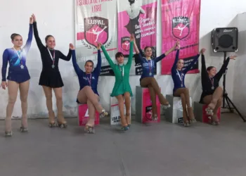 Patinaje artístico: torneo amistoso en Lincoln
