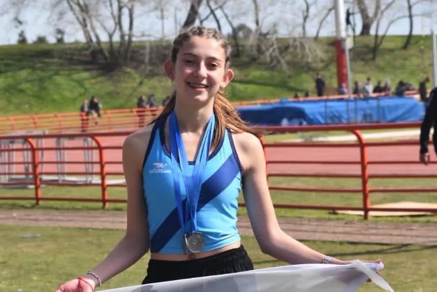 Atletismo: Agostina Zunino, la campeona provincial