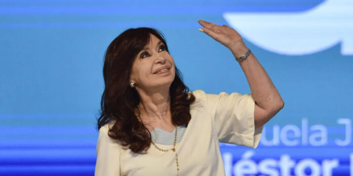 Cristina habla, en Provincia escuchan nuevas canciones