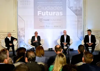 Chivilcoy: Britos participó del ciclo Ciudades Futuras