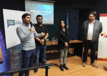 Primera charla de Inteligencia Artificial en la actividad comercial