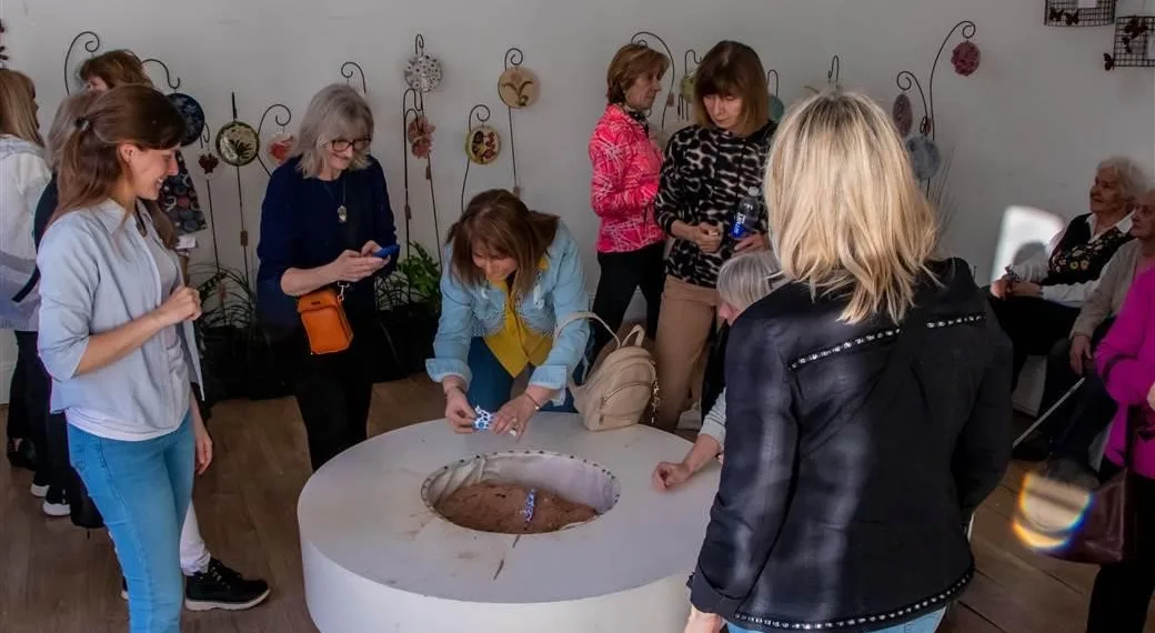 Quedó inaugurada la exposición “Tutor de Autor” en la galería de arte municipal «Tono Local»