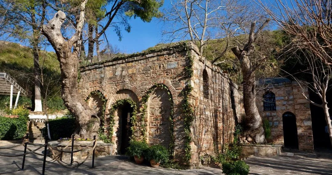 Cómo es la casa en que vivió la Virgen María en Efeso