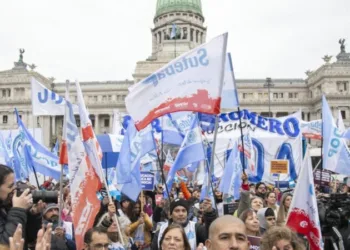 Marcha universitaria: el miércoles habrá paro en escuelas bonaerenses
