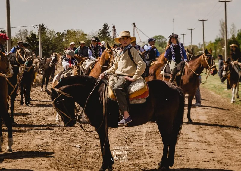 Rivadavia: con más de 400 inscriptos, comenzó la cabalgata del 114° Aniversario