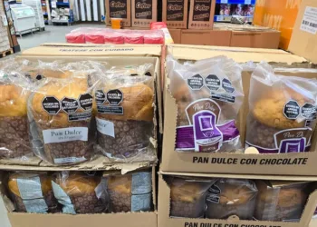 A cuatro meses de las fiestas ya se vende pan dulce en los supermercados del país