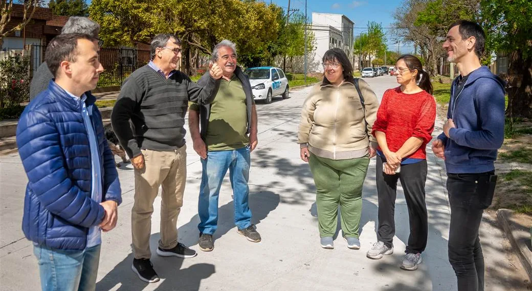 Satisfacción de vecinos del barrio Mayor López por las obras de pavimeción