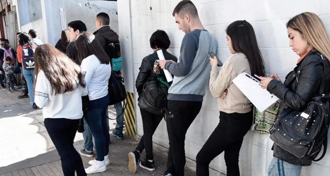 La desocupación trepa al 7,6%: hay 1,7 millones de desempleados en la Argentina