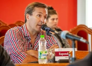 Esponda bajó el tono a la votación dividida de Juntos sobre el veto a las jubilaciones