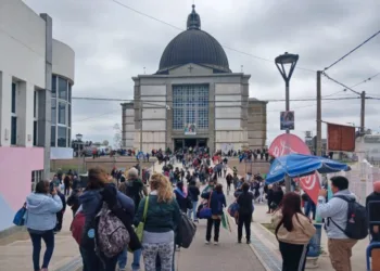 Miles de fieles llegaron a San Nicolás en un nuevo aniversario de la aparición de la Virgen