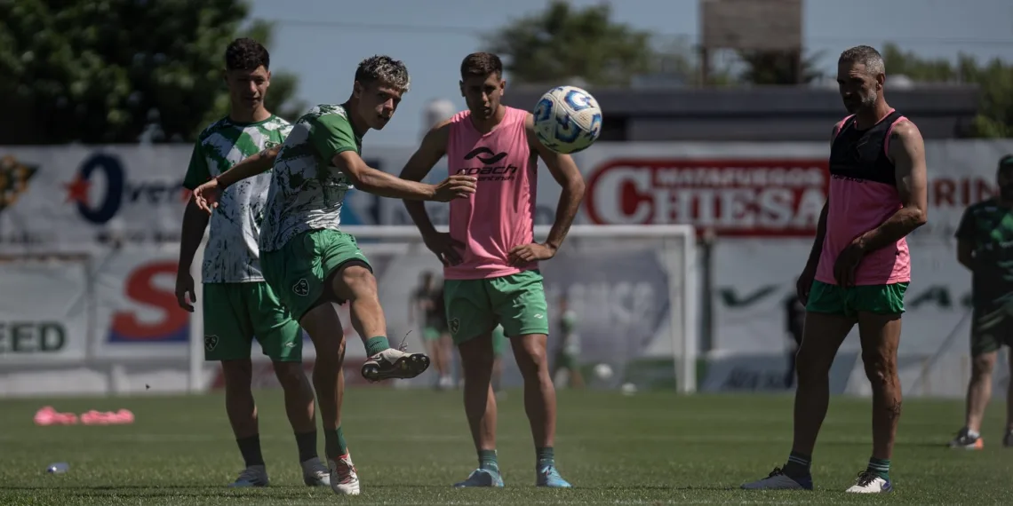 Sarmiento recibe a Independiente, con la ilusión de dar el gran golpe