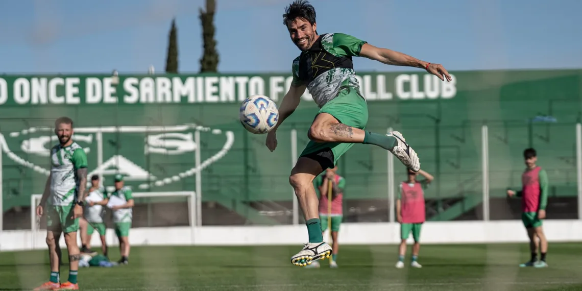 Sarmiento y una difícil visita a Huracán